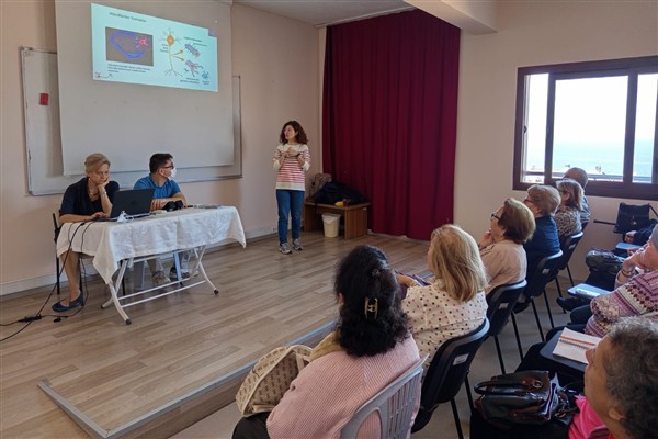 Konak’ın İleri Yaş Merkezi’nde seminerler devam ediyor