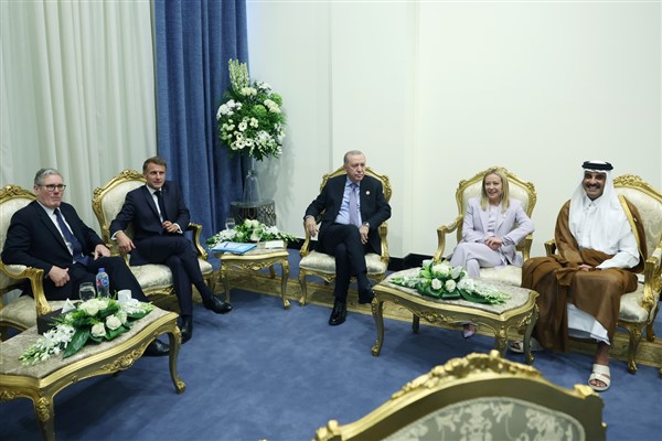 Cumhurbaşkanı Erdoğan, Barış Zirvesi kapsamında çok taraflı görüşmeler gerçekleştirdi