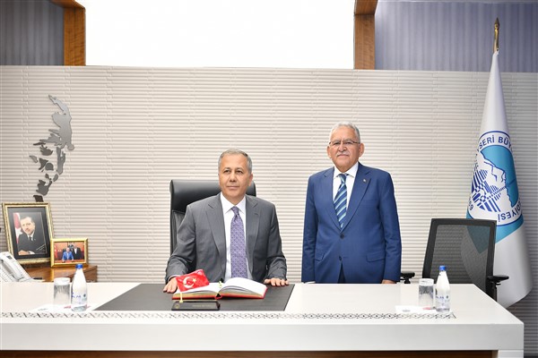 Bakan Yerlikaya, Başkan Büyükkılıç’ı ziyaret etti