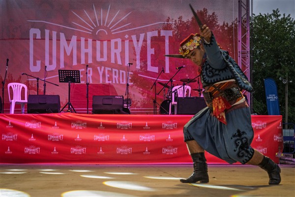 “Cumhuriyet Her Yerde” kutlamaları Kiraz’da
