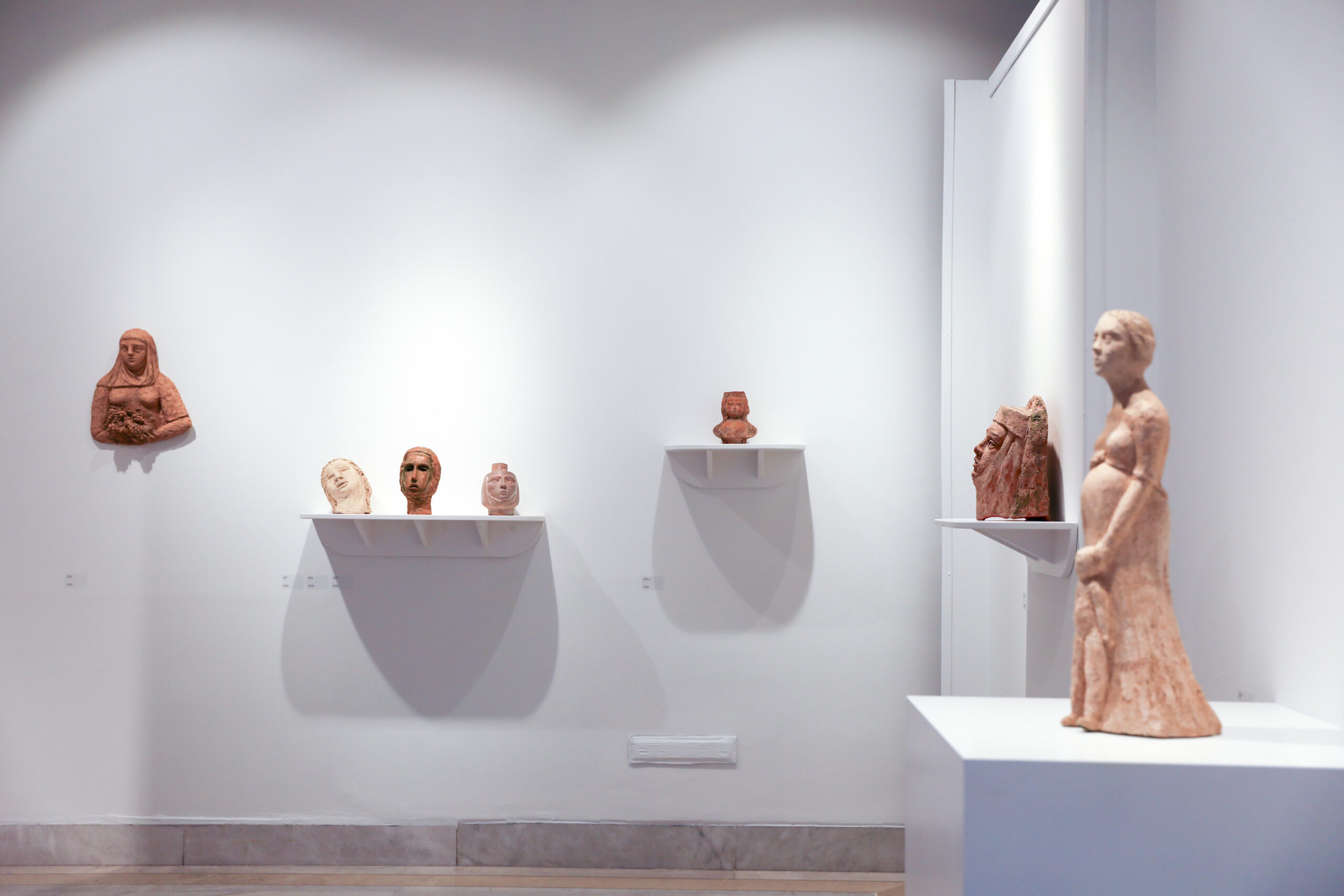 ‘Gözlerimin Önündesin’ sergisi sanatseverlerle buluştu