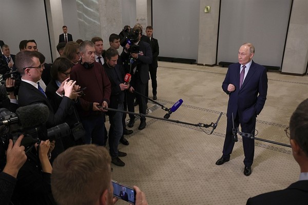 Putin, Tomahawk füzelerinin Rusya’ya saldırması durumunda sert tepki verileceğini söyledi