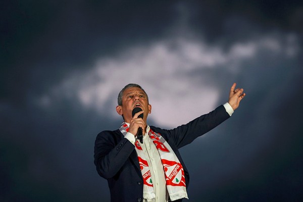 CHP Genel Başkanı Özel, Bolu’da vatandaşlara hitap etti