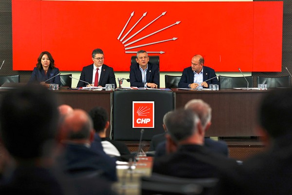 CHP Genel Başkanı Özel, Parti Meclisi Toplantısına katıldı