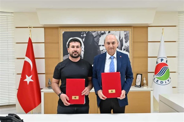 Kepez’de yeni kreş ve gündüz bakımevi için protokol imzaladı