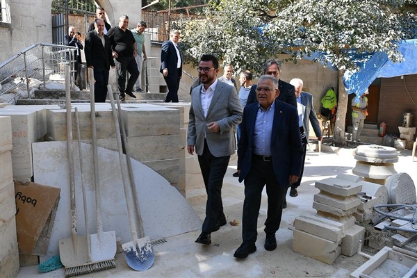 Başkan Büyükkılıç’tan tarihi Boğazkesen Camisine ziyaret