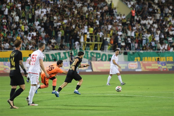 Kızılkaya Tarım Şanlıurfaspor: 3 – Anagold 24 Erzincanspor: 1