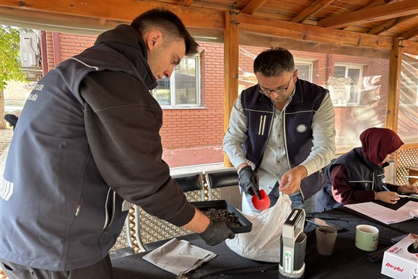 Büyükşehir’in ücretsiz toprak analiz çalışmaları devam ediyor