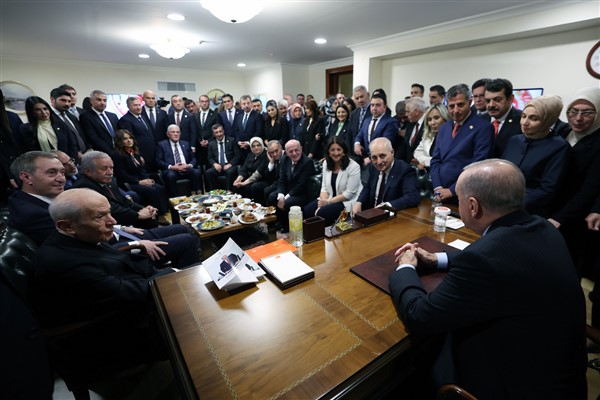 Cumhurbaşkanı Erdoğan; Bahçeli, Dervişoğlu, Buldan ve milletvekilleri ile görüştü