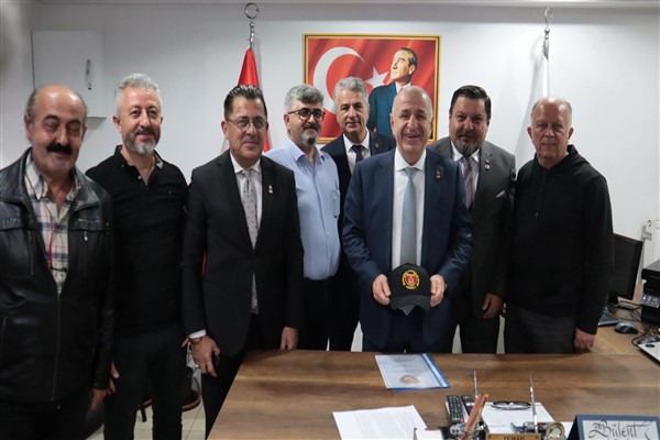 Özdağ, Türkiye Emekli Astsubaylar Derneği Denizli İl Başkanlığını ziyaret etti