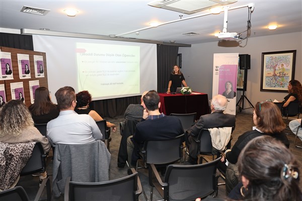 Nilüfer’de Cumhuriyet ve eğitim vizyonu konuşuldu