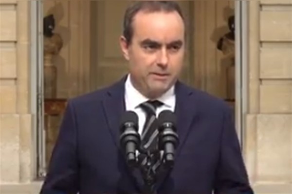 Fransa Başbakanı Sebastien Lecornu, istifa etti
