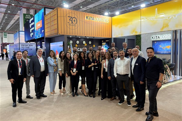 Lojistiğin kalbi İzmir’de attı