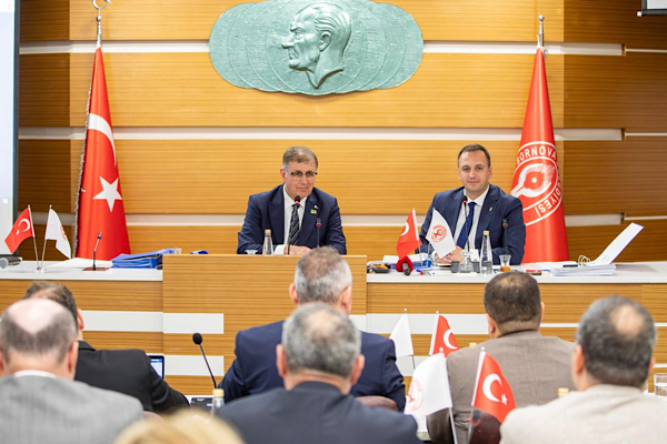 Başkan Tugay Bornova’da koordinasyon toplantısı yaptı