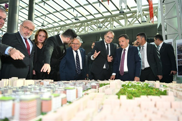 Başkan Büyükkılıç: Geleceğimizi yeniden inşa edeceğiz