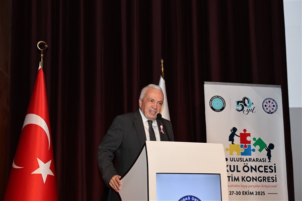 Başkan Özdemir,  9. Uluslararası Okul Öncesi Eğitim Kongresi’ne katıldı