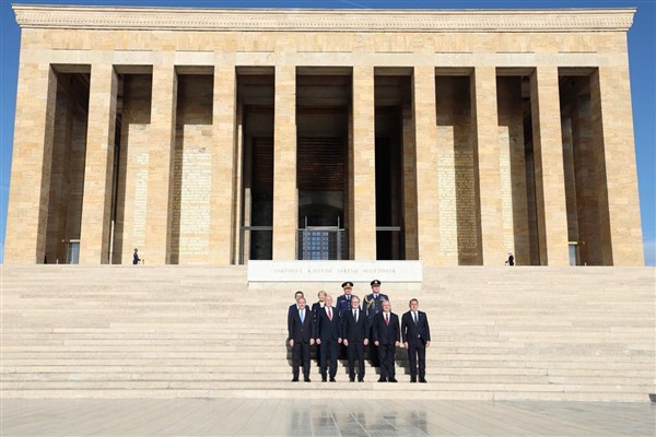 Birleşik Krallık Başbakanı Starmer, Anıtkabir’i ziyaret etti