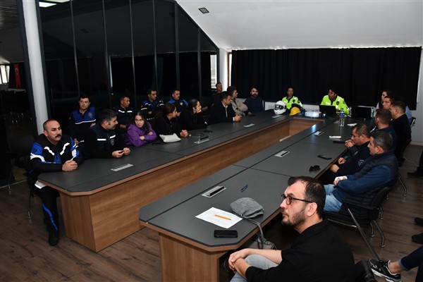 Balıkesir Büyükşehir Belediyesi’nden personele motorlu bisiklet eğitimi