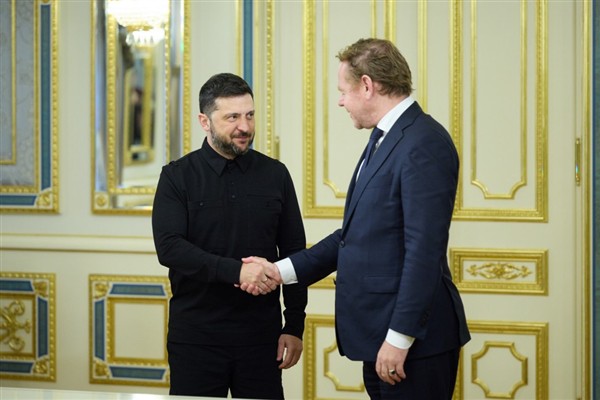Zelenski, Hollanda Dışişleri Bakanı Weel ile bir araya geldi