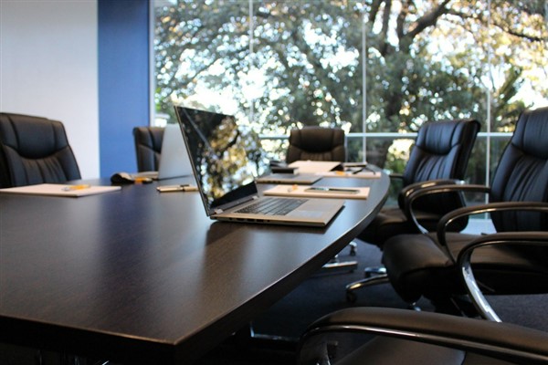 Pakistan ve BAE dışişleri bakanları bölgesel gelişmeleri görüştü