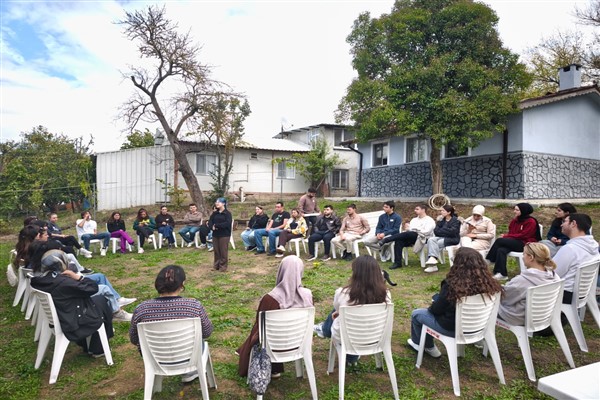 Gençler, Nilüfer’in Üçpınar Mahallesi’nde bir araya geldi