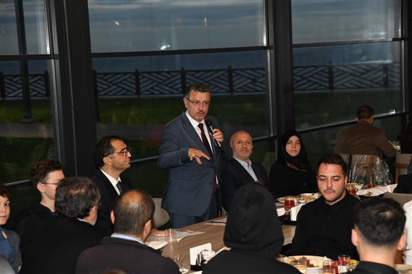 Başkan Genç, katıldığı programda öğrencilere tavsiyeler verdi