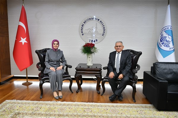 Bakan Göktaş, Başkan Büyükkılıç’ı ziyaret etti