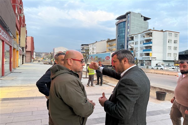 Başkan Çetinkaya, Zonguldak Caddesi’nde inceleme yaptı
