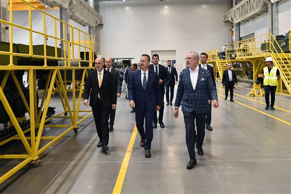 Görgün, BMC Savunma üretim tesislerini ziyaret etti