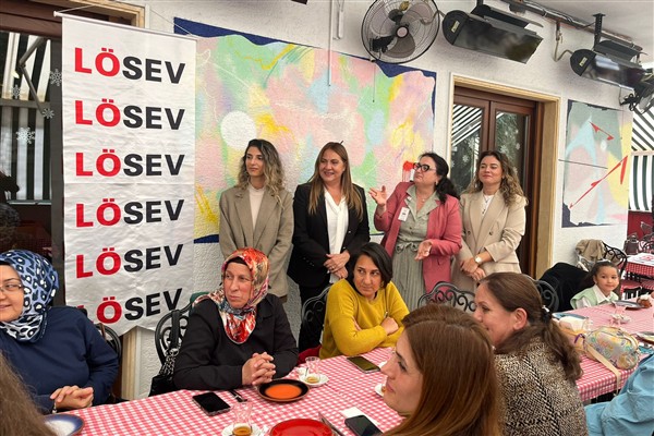LÖSEV İstanbul Anadolu Yakası annelerle keyifli kahvaltıda bir araya geldi