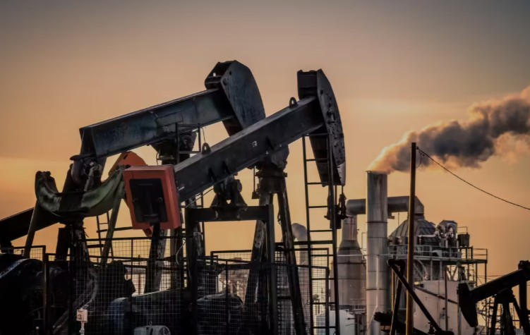 KÜRESEL ENERJİ PİYASALARI – OPEC+ petrol üretiminde ılımlı artışa karar verdi