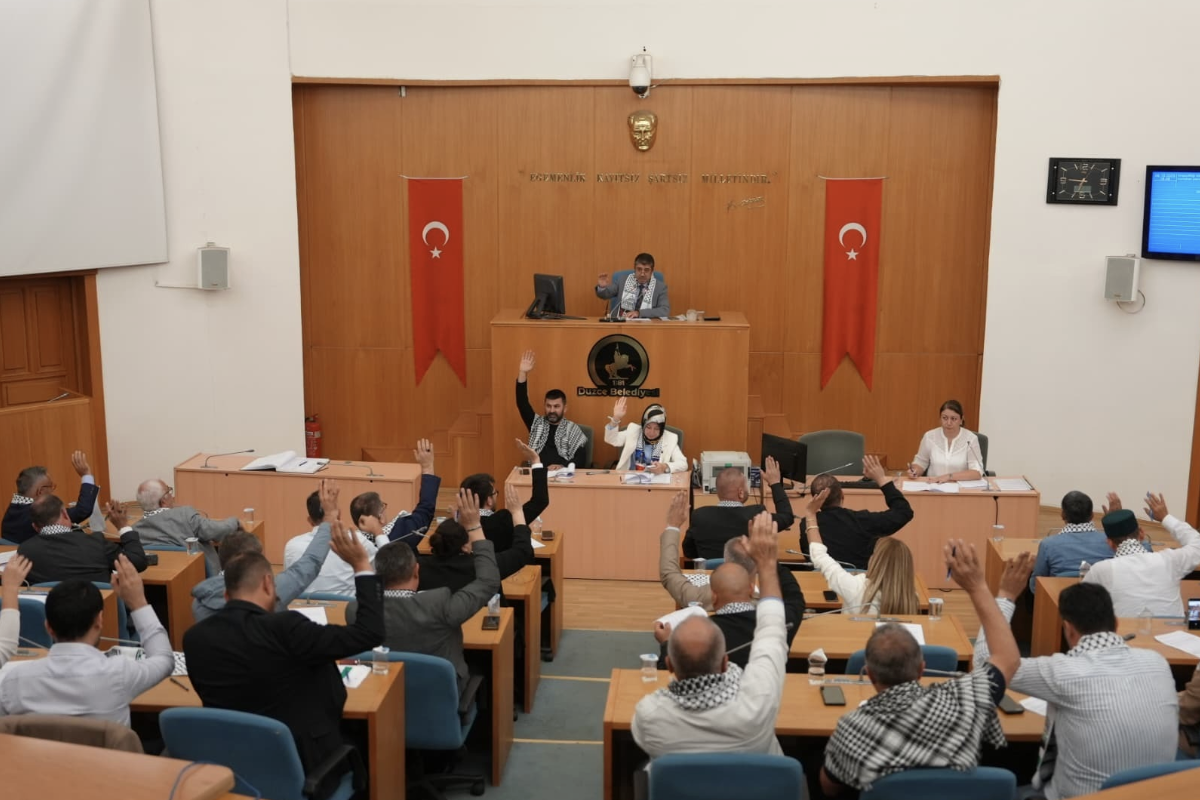 Düzce Belediye Meclisi 27 maddelik gündemi görüştü