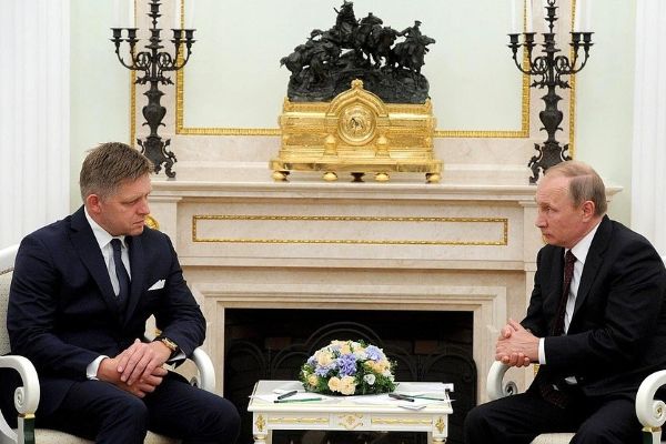 Robert Fico, AB’nin Rusya’ya yönelik yaptırımlarını tekrar veto etti