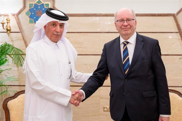 El Muraikhi, İsveç Dışişleri Bakanlığı Devlet Sekreteri Hartelius ile görüştü