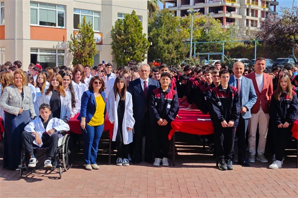 Bursa’da öğrenciler meslek hayatına adım attı