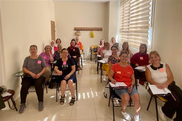 Örnekköy Kadın Dayanışma Merkezi’nde yabancı dil kursları başladı