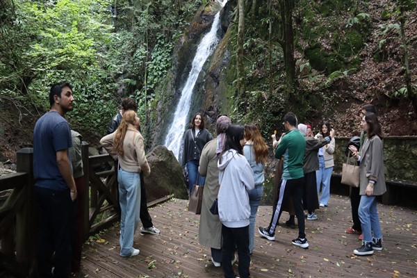 Düzce’de üniversite öğrencilerine şehir turu düzenlendi
