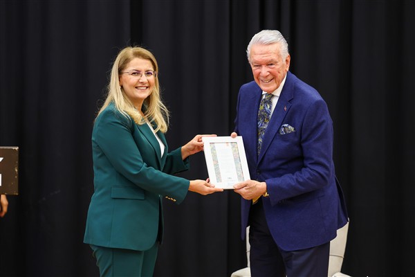 Uğur Dündar Bakırköylülerle buluştu