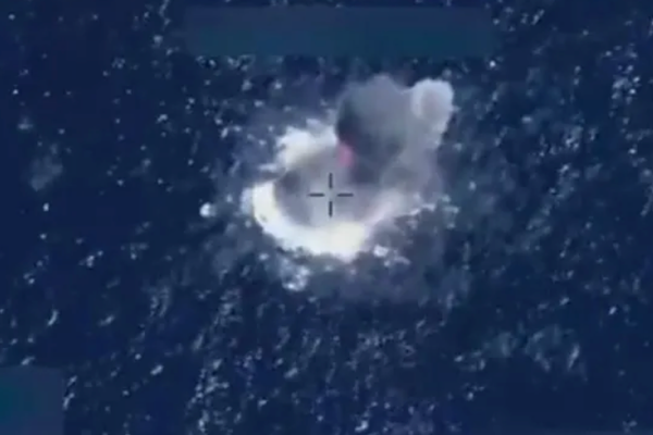 ABD, Pasifik’te dört uyuşturucu gemisine düzenlediği saldırıda 14 kişiyi öldürdü