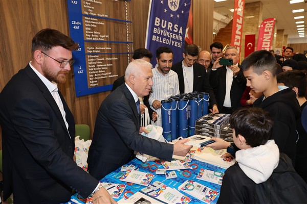 ‘Cumhuriyet demek’ kampanyası sürdürülüyor