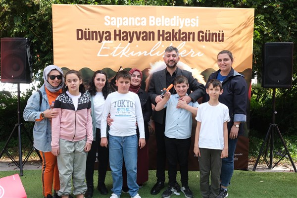 Sapanca’da Dünya Hayvan Hakları Günü kutlandı