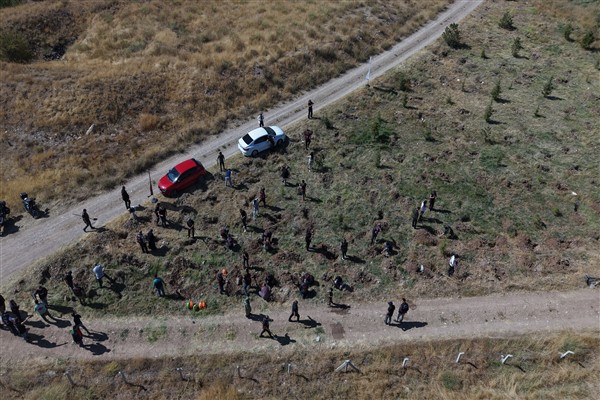 Kayseri’de bin 500 fidan toprakla buluştu