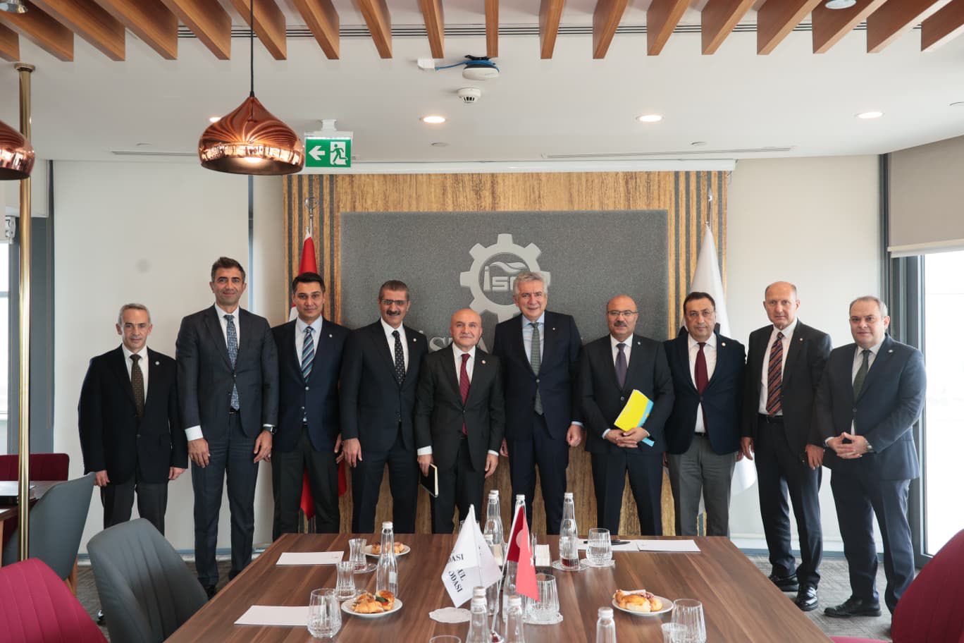 İYİ Parti’den İstanbul Sanayi Odası’na ziyaret