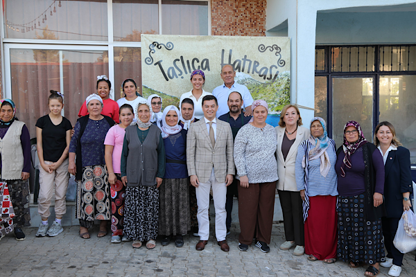 Marmaris Deniz Ürünleri Festivali Taşlıca Mahallesi’nde düzenlendi