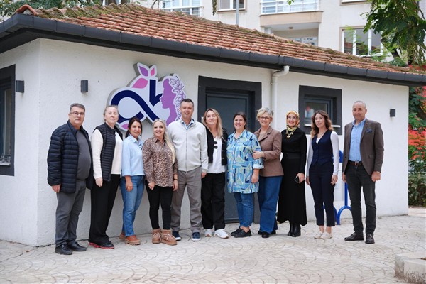 Başkan Sarıkurt, kurs eğitmenleriyle bir araya geldi