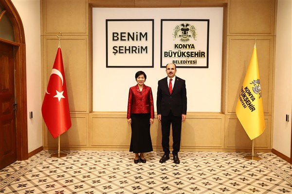 Vietnam’ın Ankara Büyükelçisi Dang, Başkan Altay’ı ziyaret etti