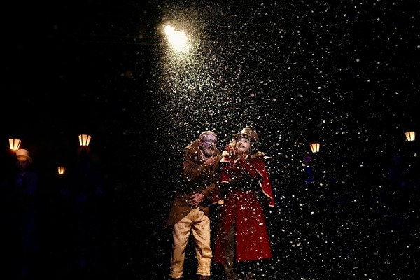 Alanya Belediye Tiyatrosu yeni sezonun ilk prömiyerini yaptı