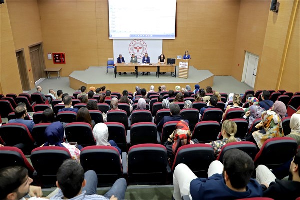 Şanlıurfa İl Sağlık Müdürü Berk’in katılımıyla toplantı gerçekleştirildi