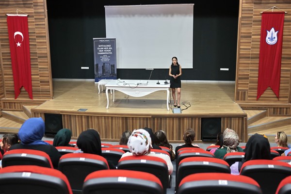 Mutlu Çocuklar’ın anneleri seminere katıldı