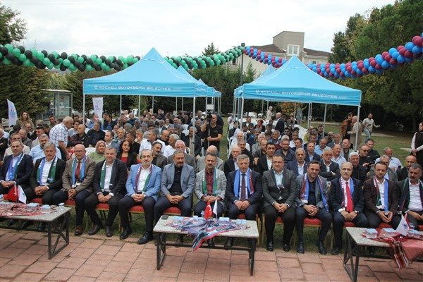 Vali Aktaş, Kocaeli Trabzonlular Derneği Genel Kurulu’na katıldı